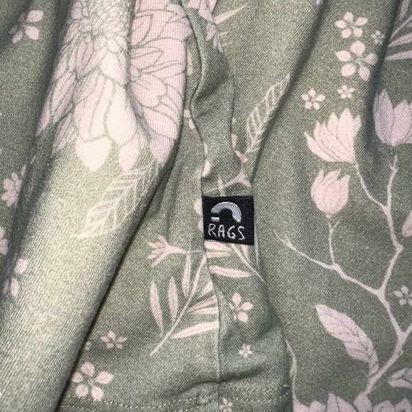 Bundle size 5/6 Rags to Raches Ruffle Dresses - Picture 7 of 7